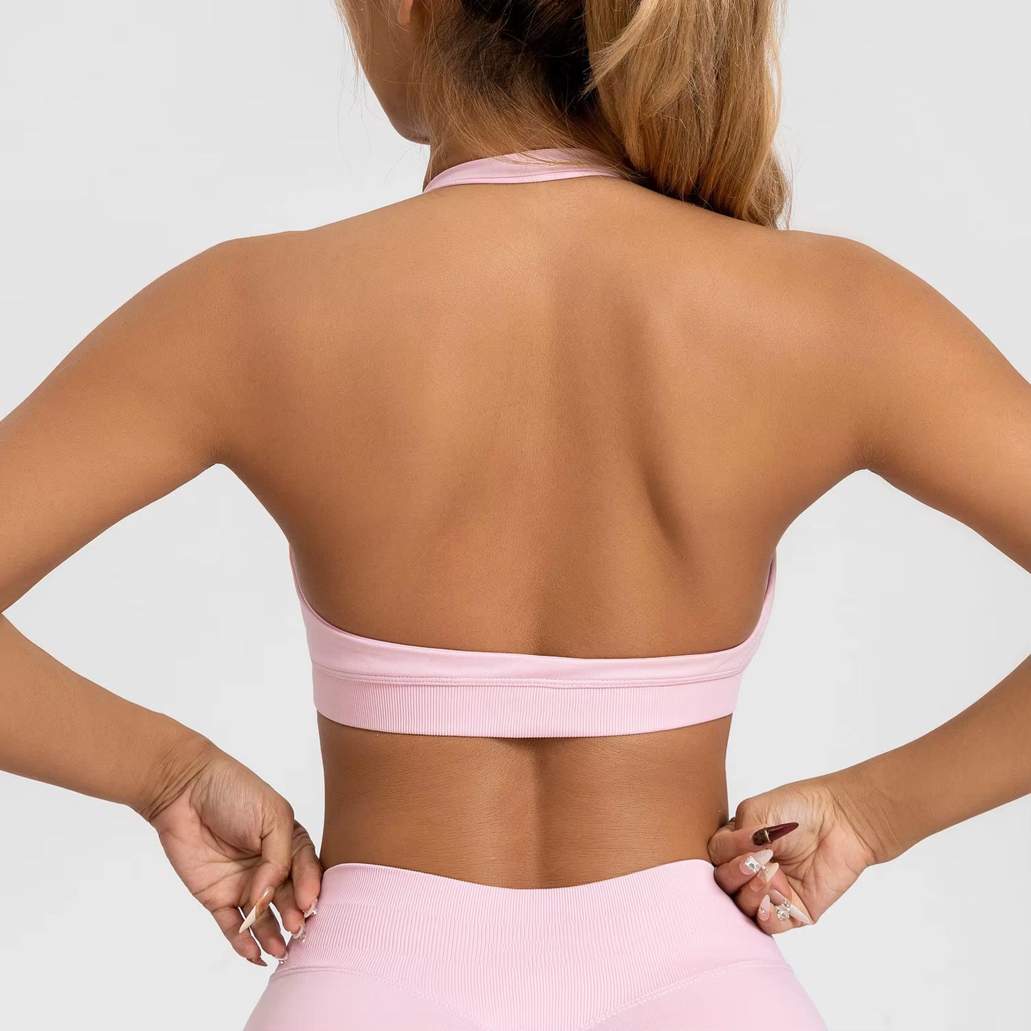 Elevate Your Workout with the NCLAGEN Women's Seamless Halter Sports Bra - High Support Push-Up Design for Ultimate Comfort and Style