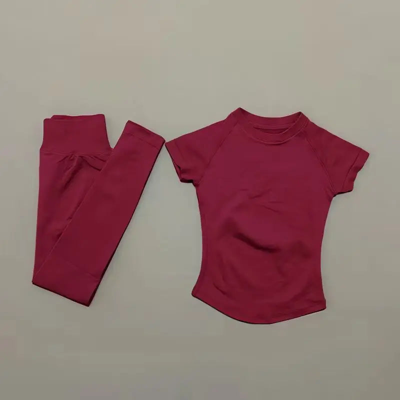 Elevate Your Workout with the 2-Piece Women's Yoga Sports Set - Seamless Comfort & Style for Fitness Enthusiasts