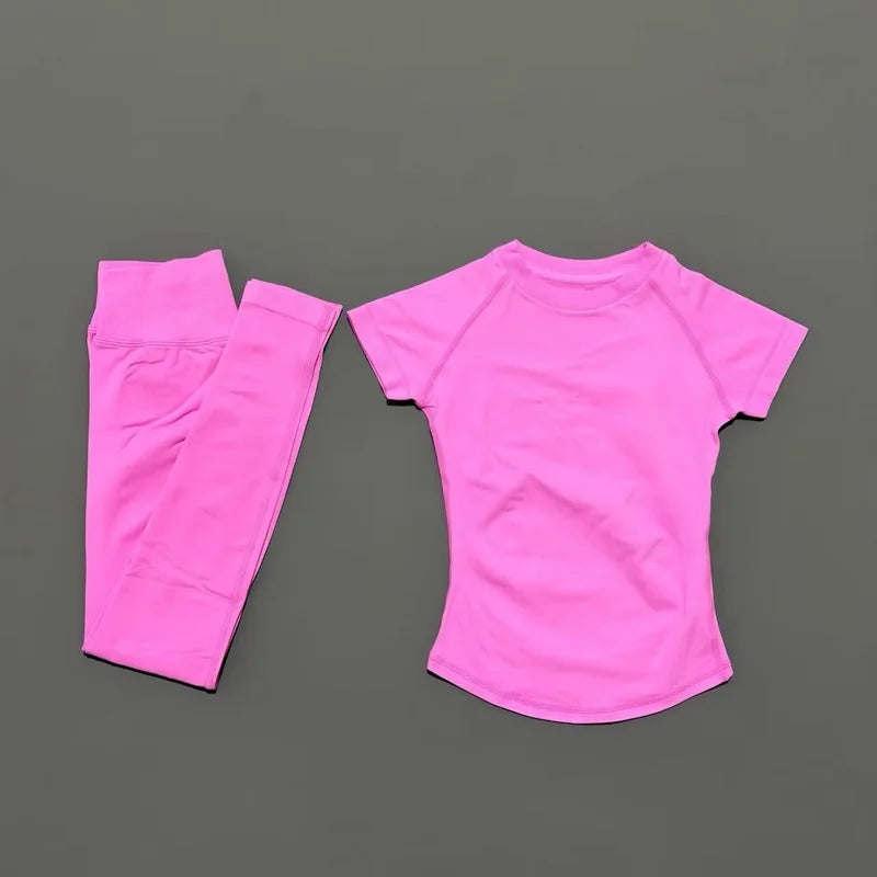 Elevate Your Workout with the 2-Piece Women's Yoga Sports Set - Seamless Comfort & Style for Fitness Enthusiasts