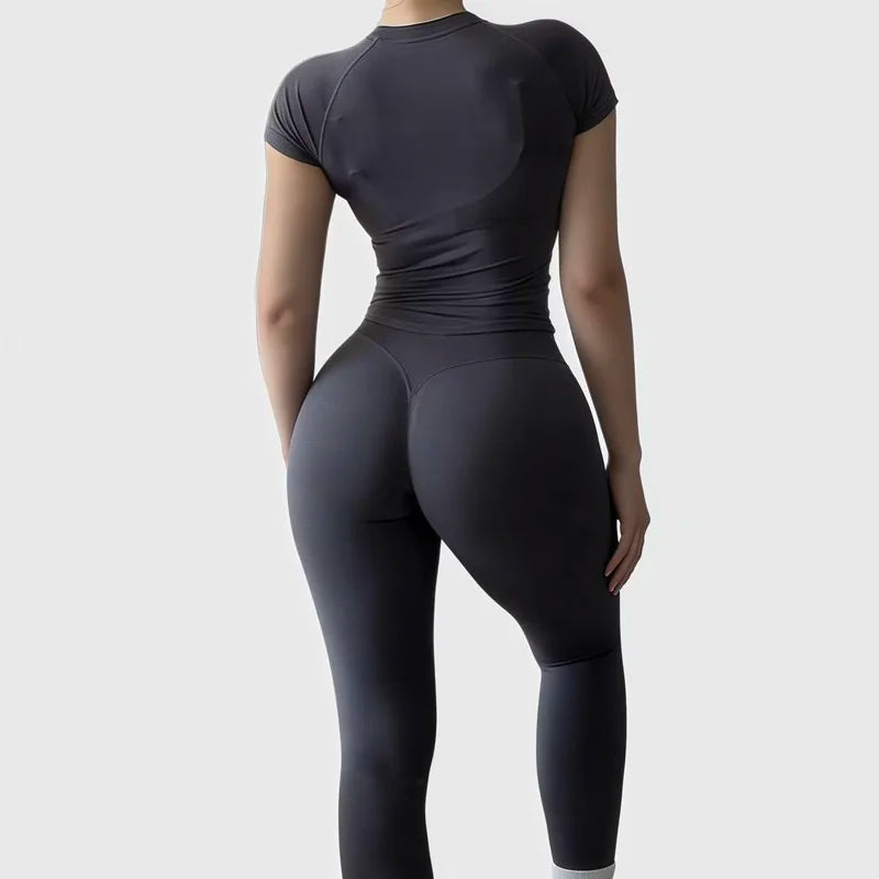 Elevate Your Workout with the 2-Piece Women's Yoga Sports Set - Seamless Comfort & Style for Fitness Enthusiasts